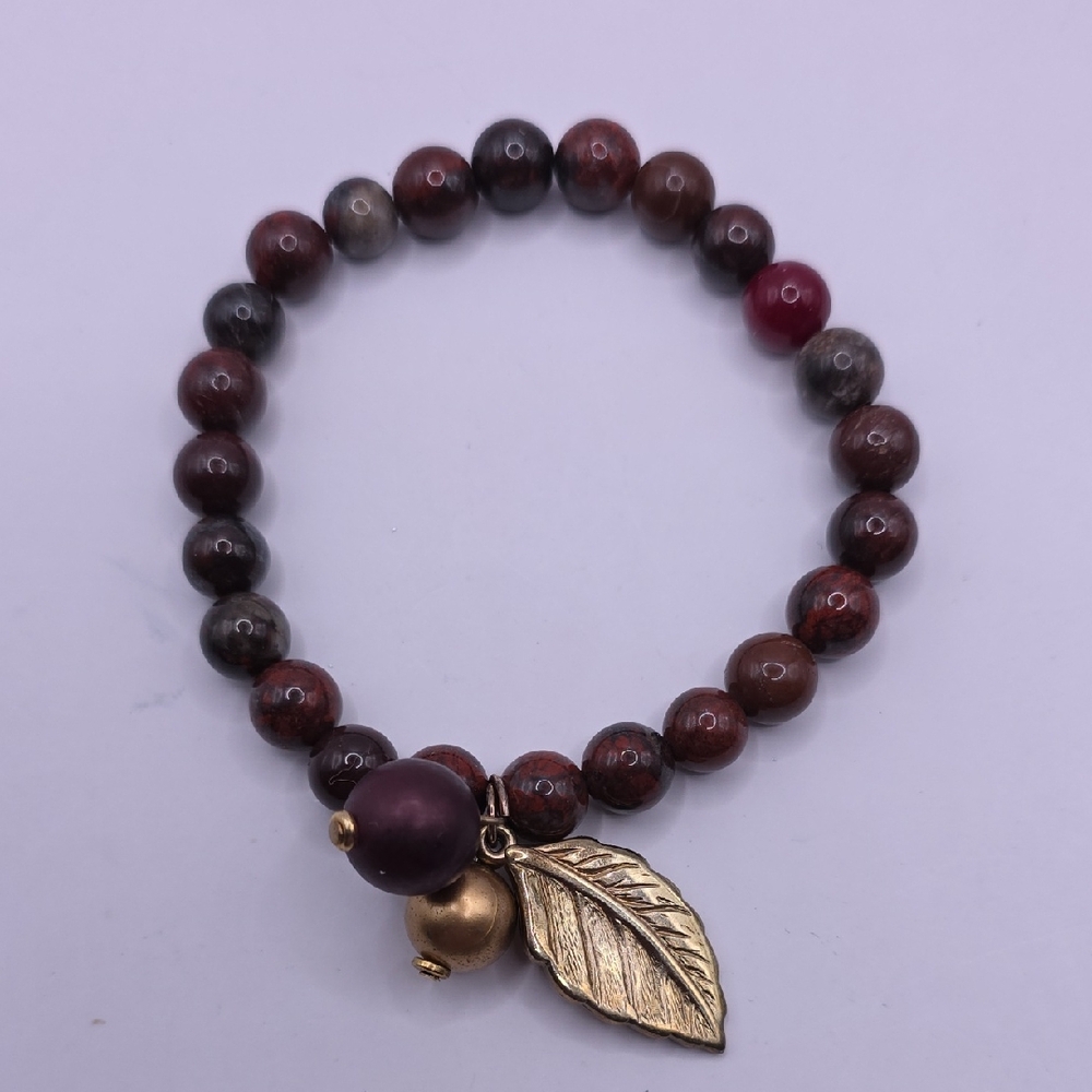 Bloodstone Beaded Stretch Bracelet with Vintage Goldtone Leaf Charm